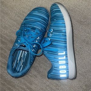 No Bull Trainers - linear blue size 8 - EUC